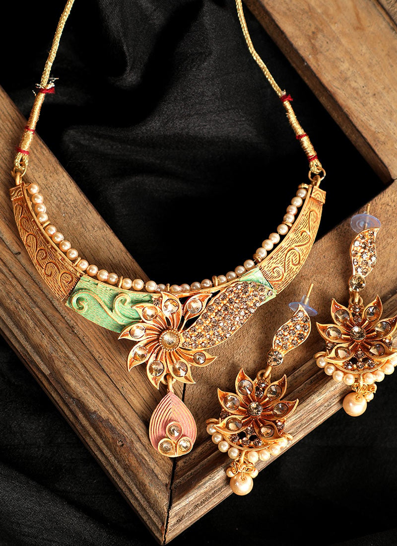 Sea Green Floral Kundan Pearl Gold Plated Traditional Necklace Set