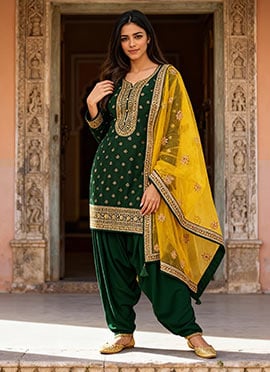Shilpa Shetty Green Jacquard Silk Embroidered Sequins Salwar Suit