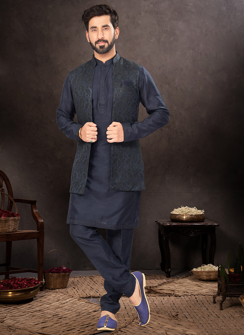 Silk Jacquard Bandi Set Party Wear