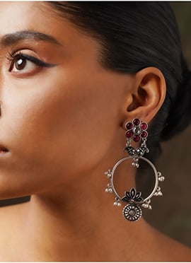 Silver Kundan And Beads Danglers