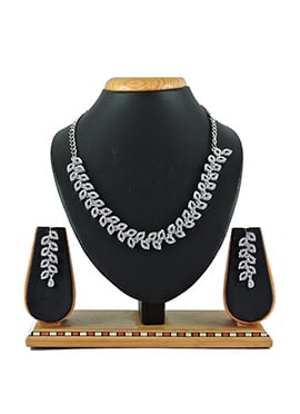 Silver N White Necklace Set