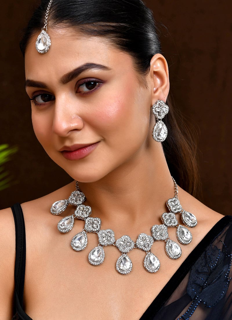 Silver Necklace With Kundan Stone Work Wedding Wear