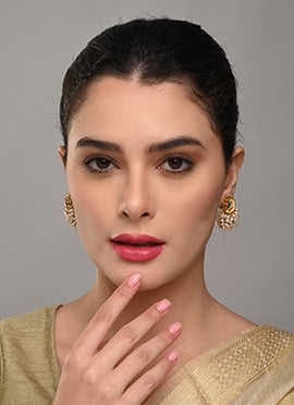 Sophisticated Gold Pearl Stone Studs