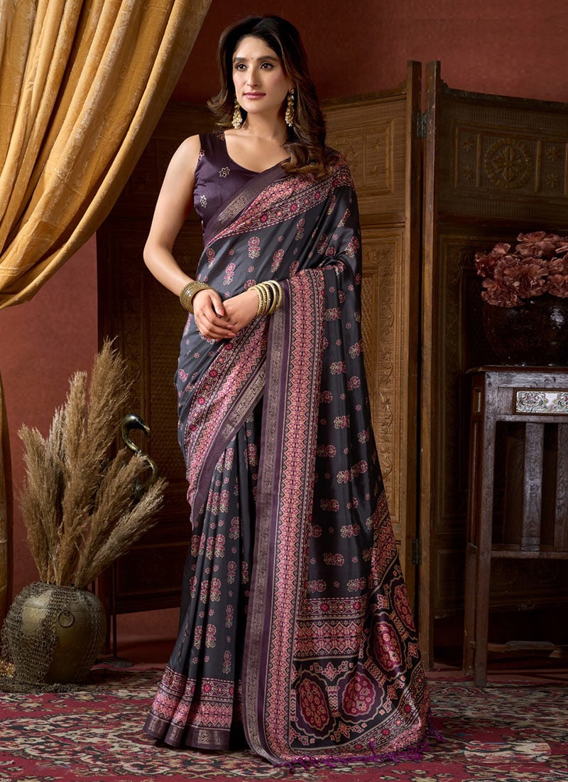 Stunning Black Crepe Silk Jacquard Digital Print Saree After Six Wear