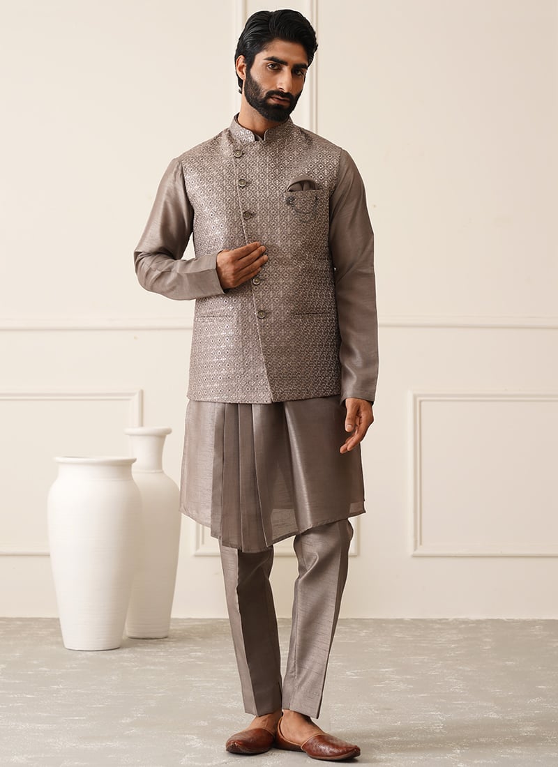 Stylish In Silk Dark Grey Sequins Embroidered Bandi Set Wedding Wear