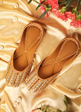 Timeless Brown Leather Juti With Handcrafted Embroidery