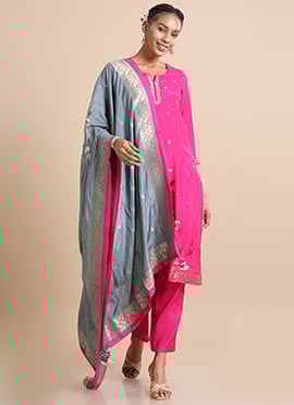 Timeless Class Silk Floral Print Straight Pant Suit