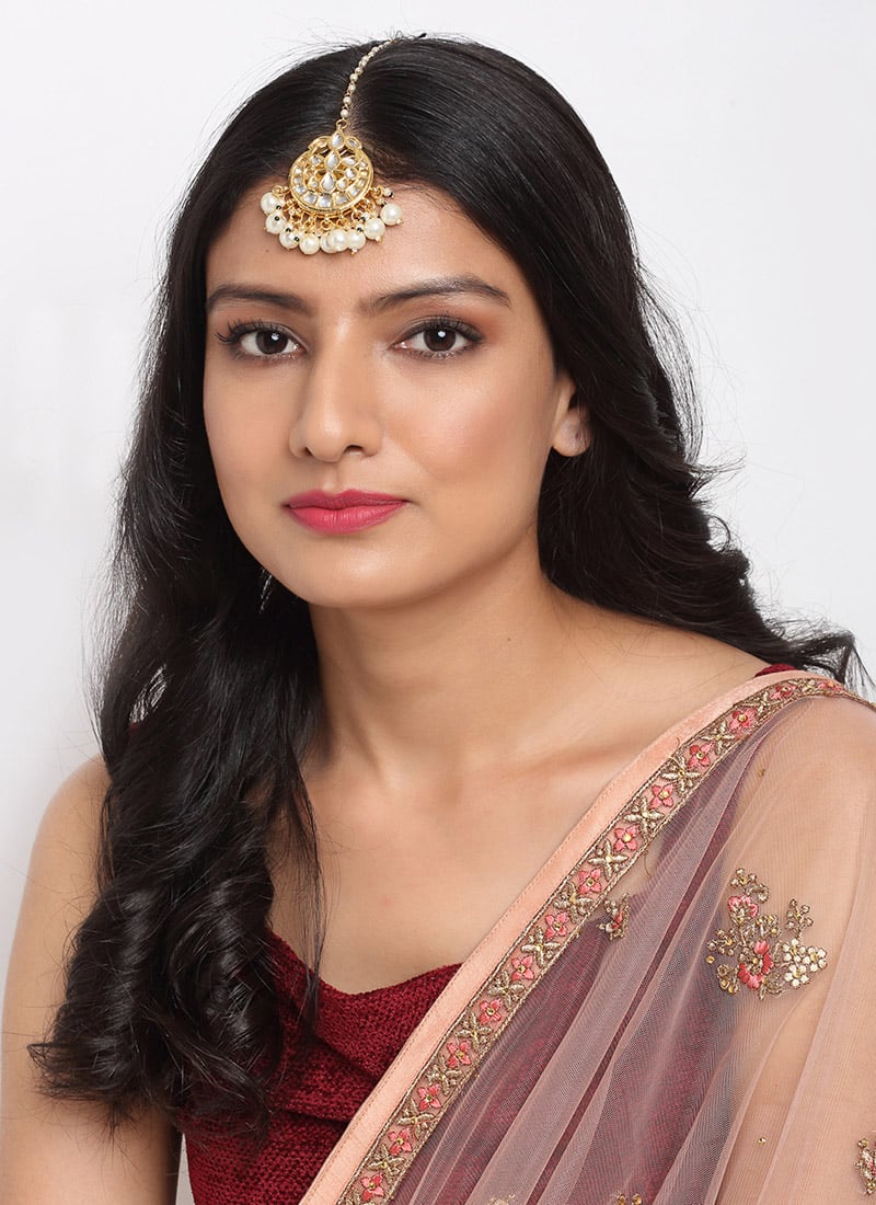 Traditional Mangtikka Gold Plated Kundan Work White Stone Beads Party Wear