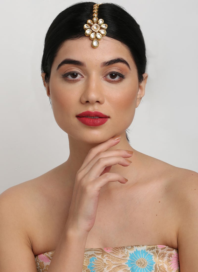 Traditional Mangtikka Gold Plated Kundan Work White Stone Party Wear