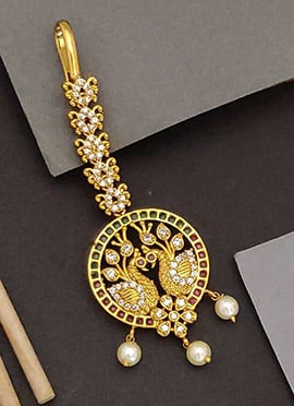 Trendy Gold Stones Moti Mangtikka