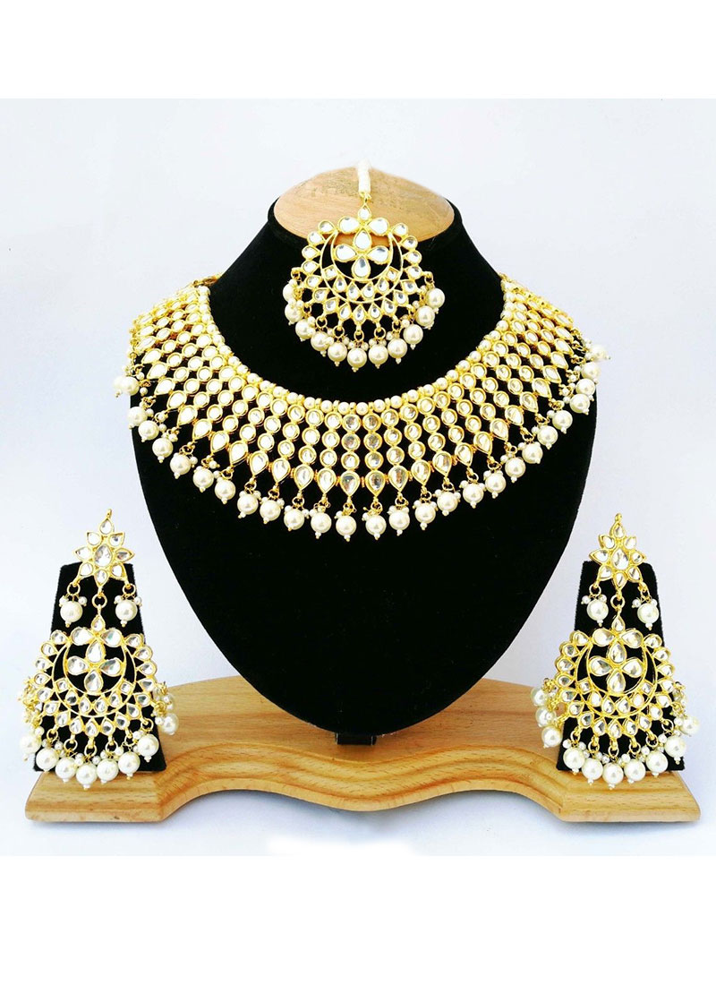Tricolor Necklace Set