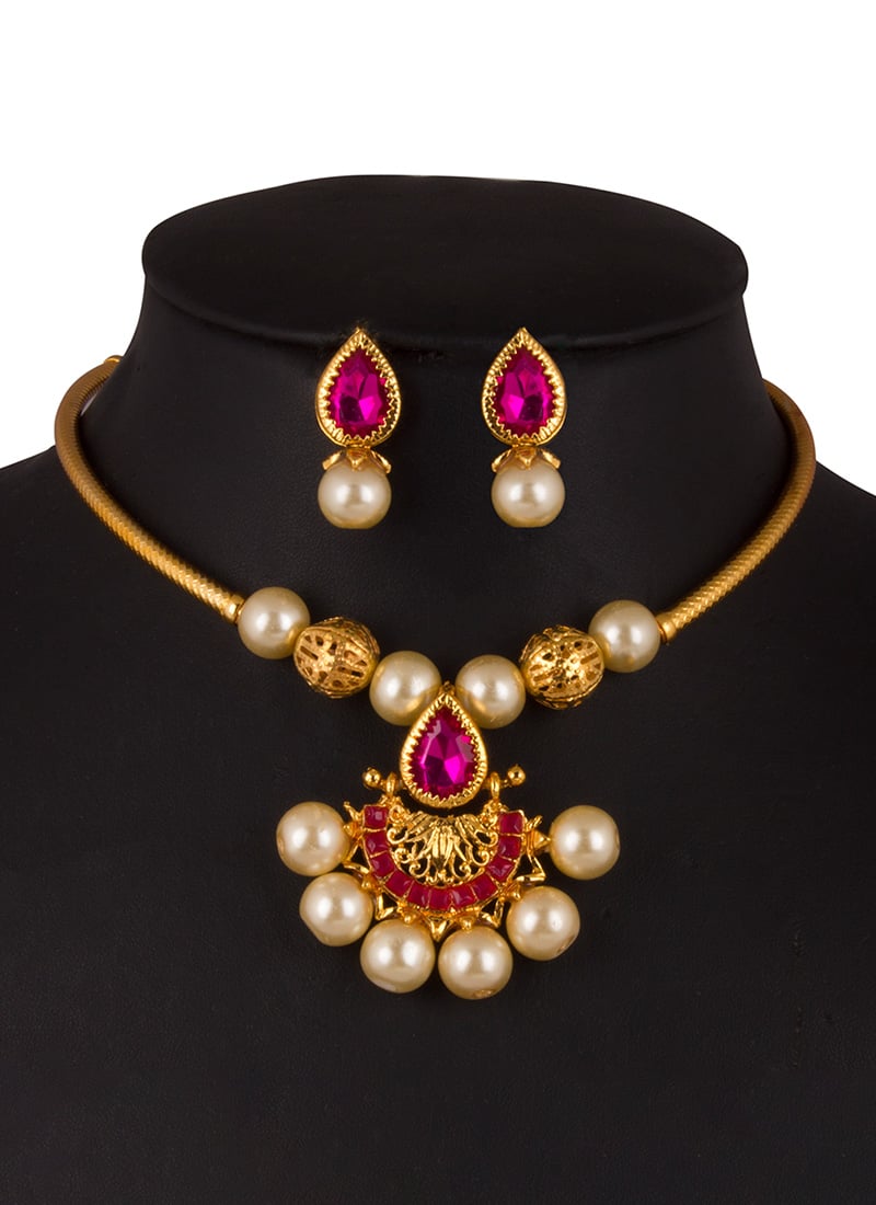 Tricolored Necklace Set
