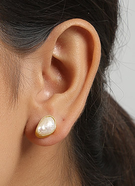 White Brass Kundan Studs