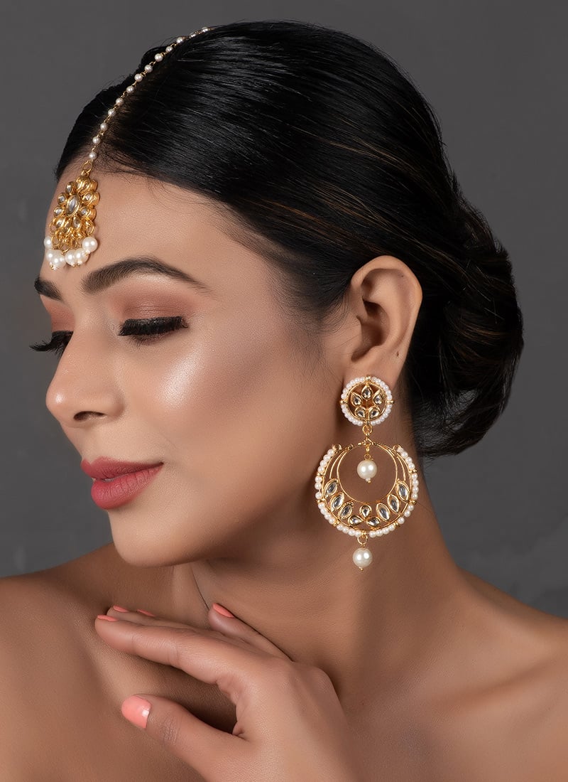 White Chaandbali Earrings With Mangtikka Party Wear