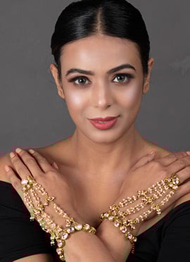 White Designer Haath Pool