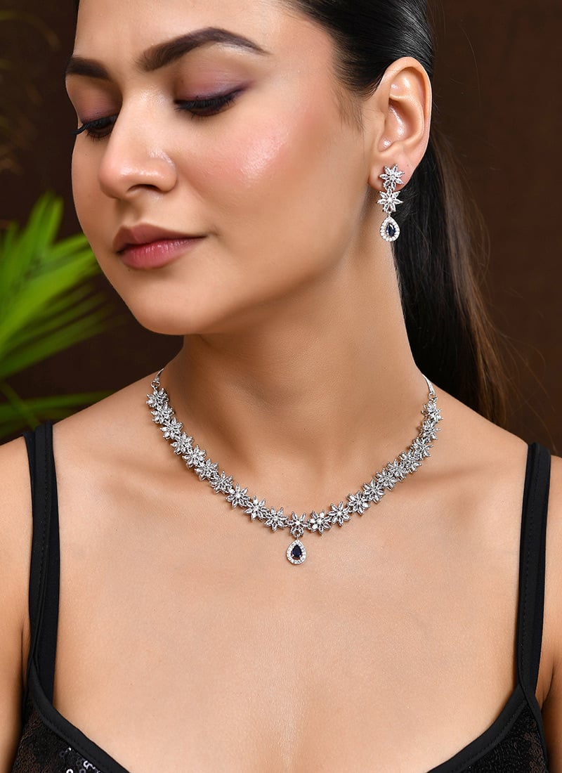 White Necklace With Sparkling Kundan Stone Glow Wedding Wear