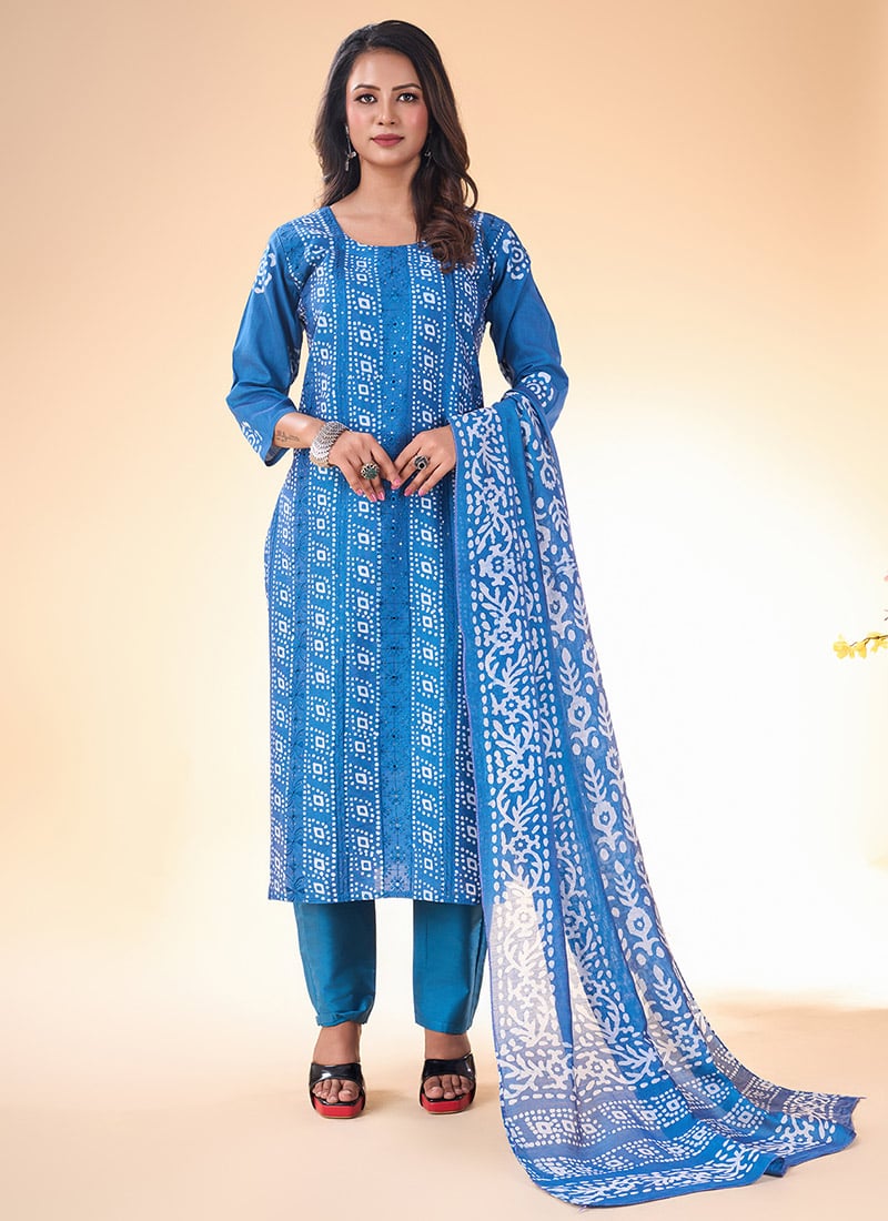 Women Blue Cotton Printed Kurta With Straight Pant Suit With Matching Dupatta After Six Wear