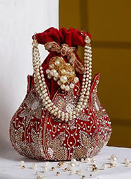 Ethnic footwear for women